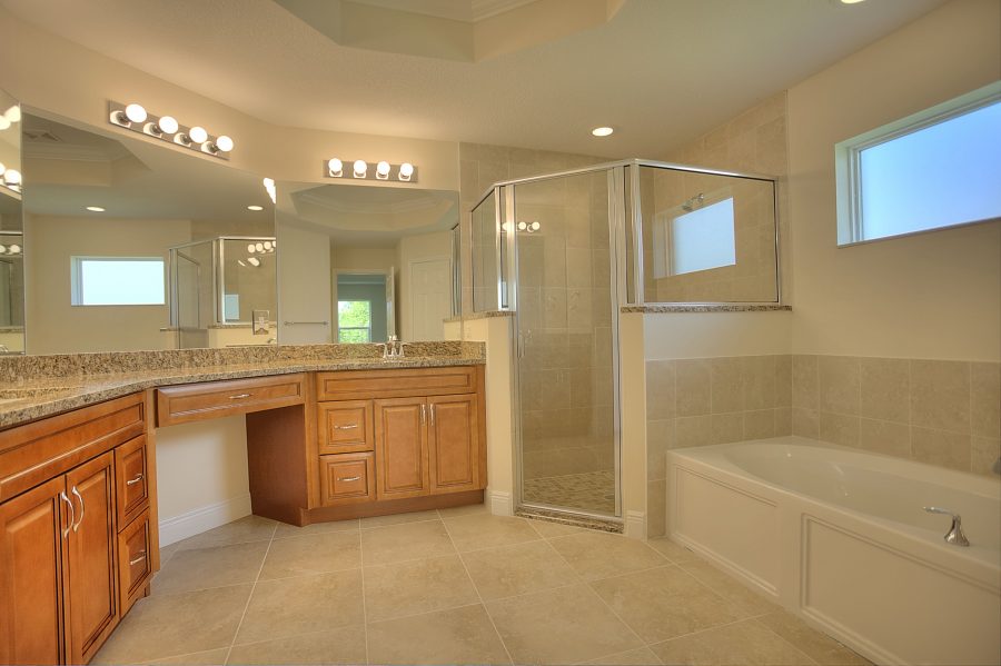 Synergy Homes Bradford Master Bathroom