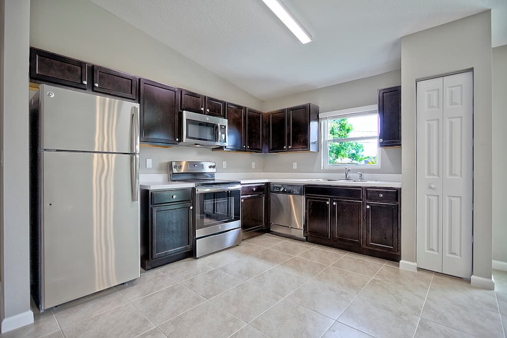 Bristol Home Model Cost Efficient Model Home Synergy Homes Florida