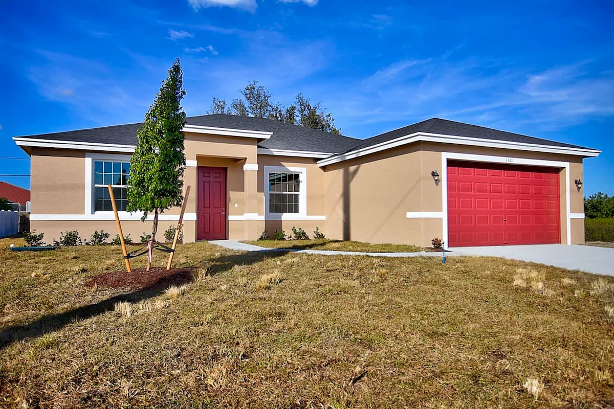 Synergy Homes Tifton Home Model Exterior